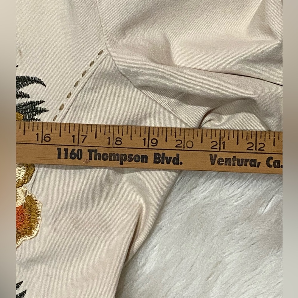 ❌SOLD❌Carmen Couture Embroidered Coat JWLA  Time For Me Style - Picture 5 of 10